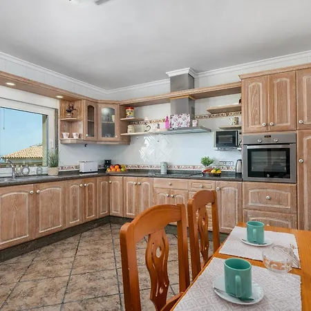 Fina - Plusholidays Willa Calpe