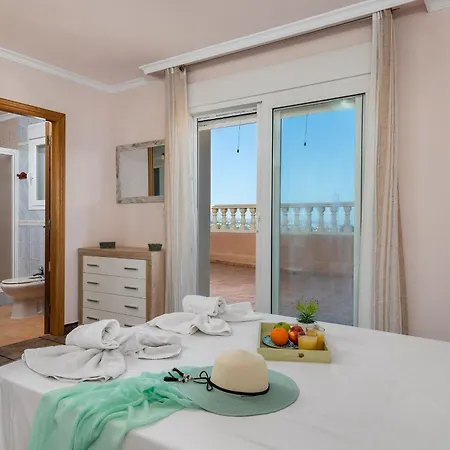 Villa Fina - Plusholidays *